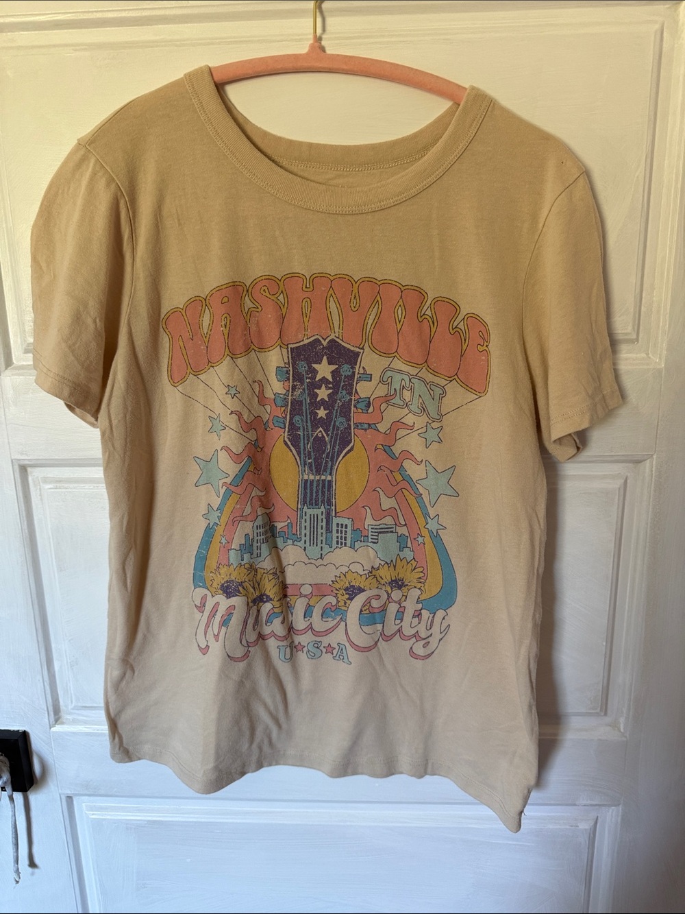 Zoe + Liv Beige Nashville Magic City Graphic Tee